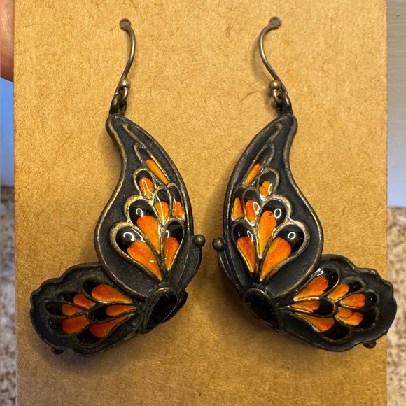 unknown Jewelry - Butterfly Wing Earrings in Black and Orange